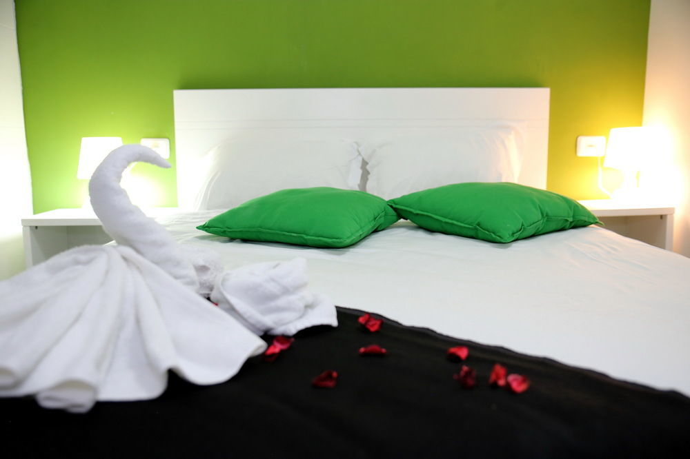 Lago Hotel Тверия Экстерьер фото
